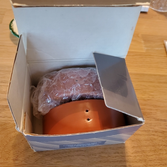 NEW Avon Terra Cotta Salt n Pepper Shakers Cow Rooster Weiss - Picture 9 of 11